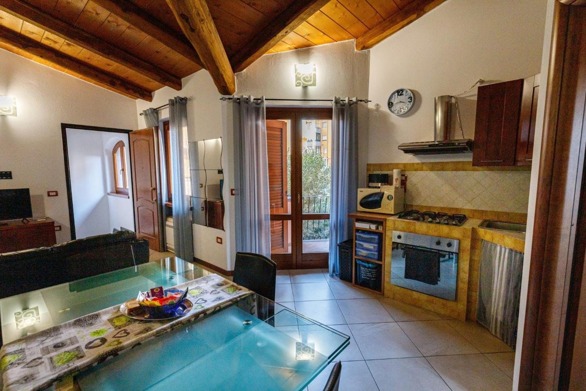 Casa Lilla 1 E 2 Apartment Oristano Ngoại thất bức ảnh