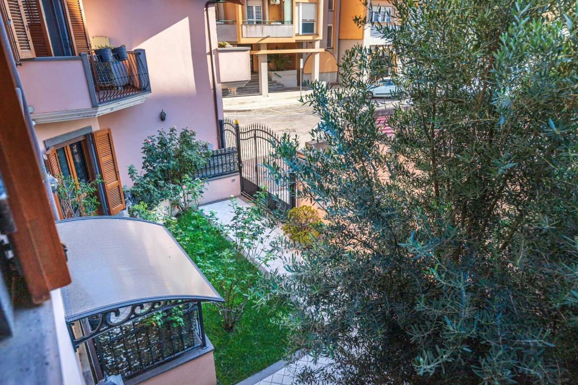 Casa Lilla 1 E 2 Apartment Oristano Ngoại thất bức ảnh
