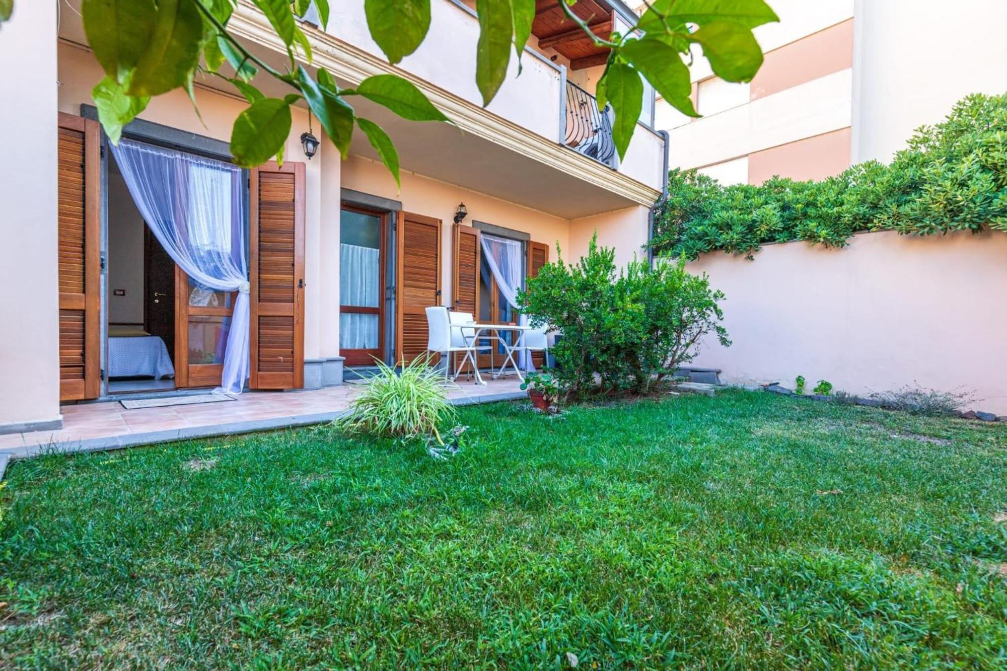 Casa Lilla 1 E 2 Apartment Oristano Ngoại thất bức ảnh