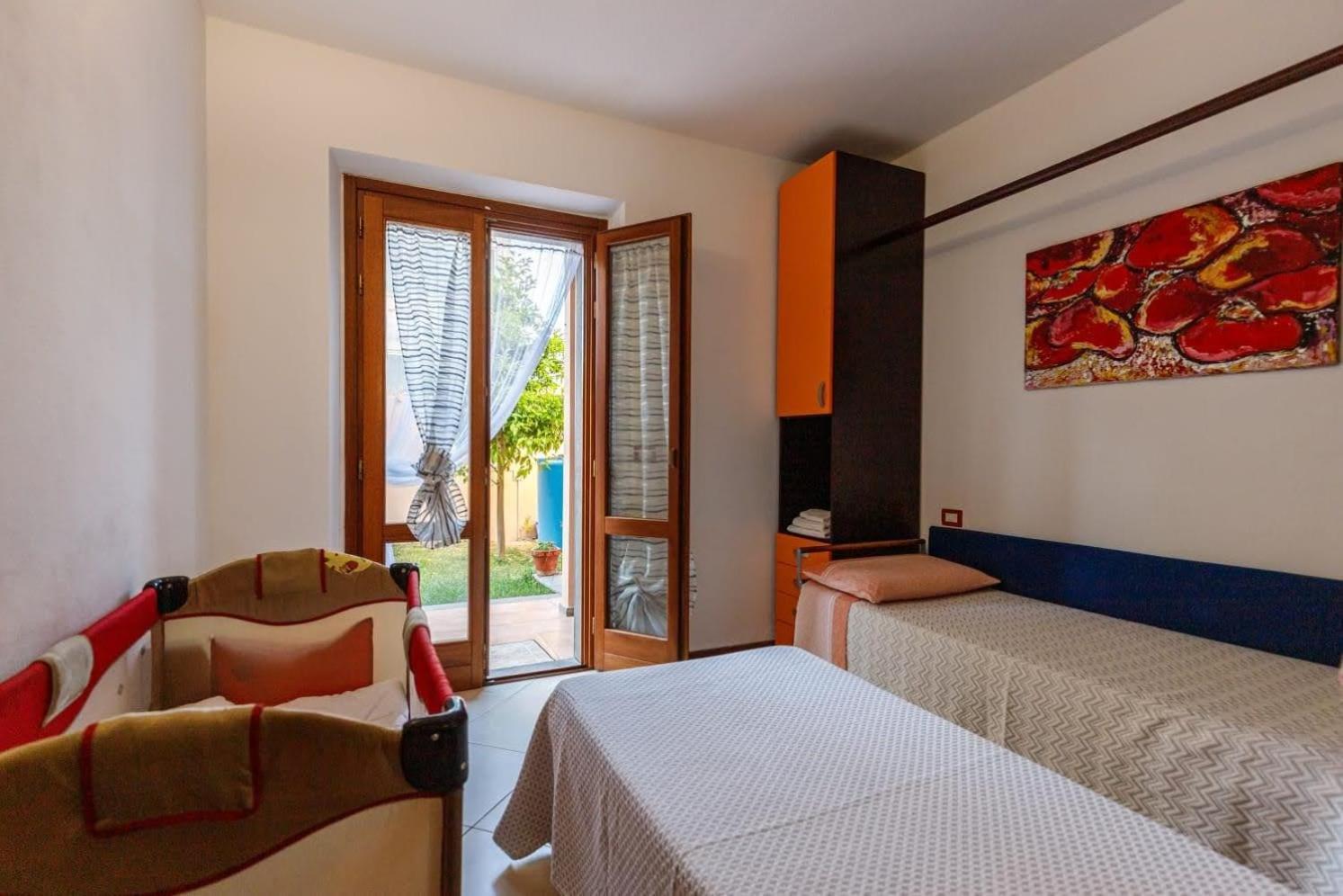Casa Lilla 1 E 2 Apartment Oristano Phòng bức ảnh