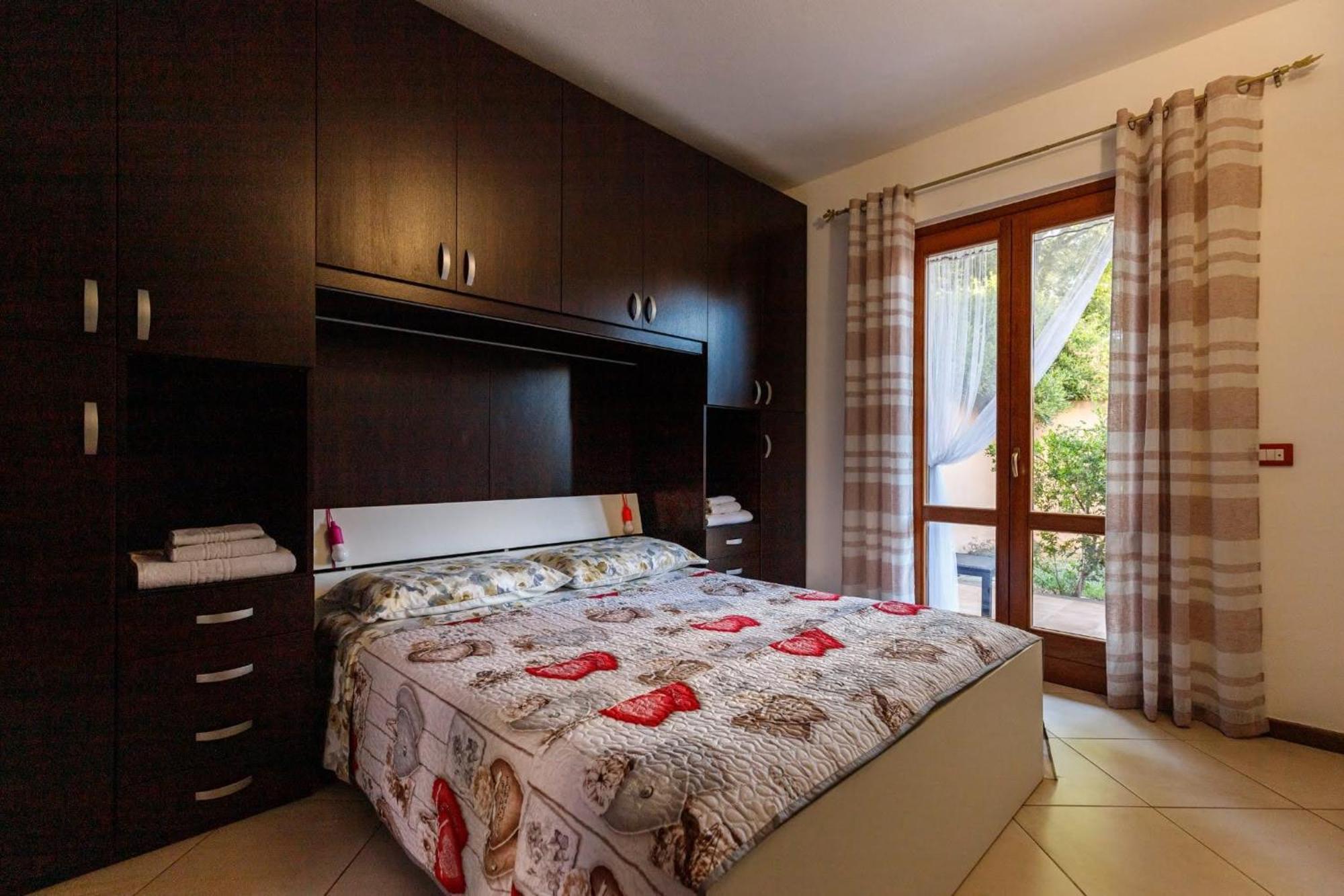 Casa Lilla 1 E 2 Apartment Oristano Phòng bức ảnh
