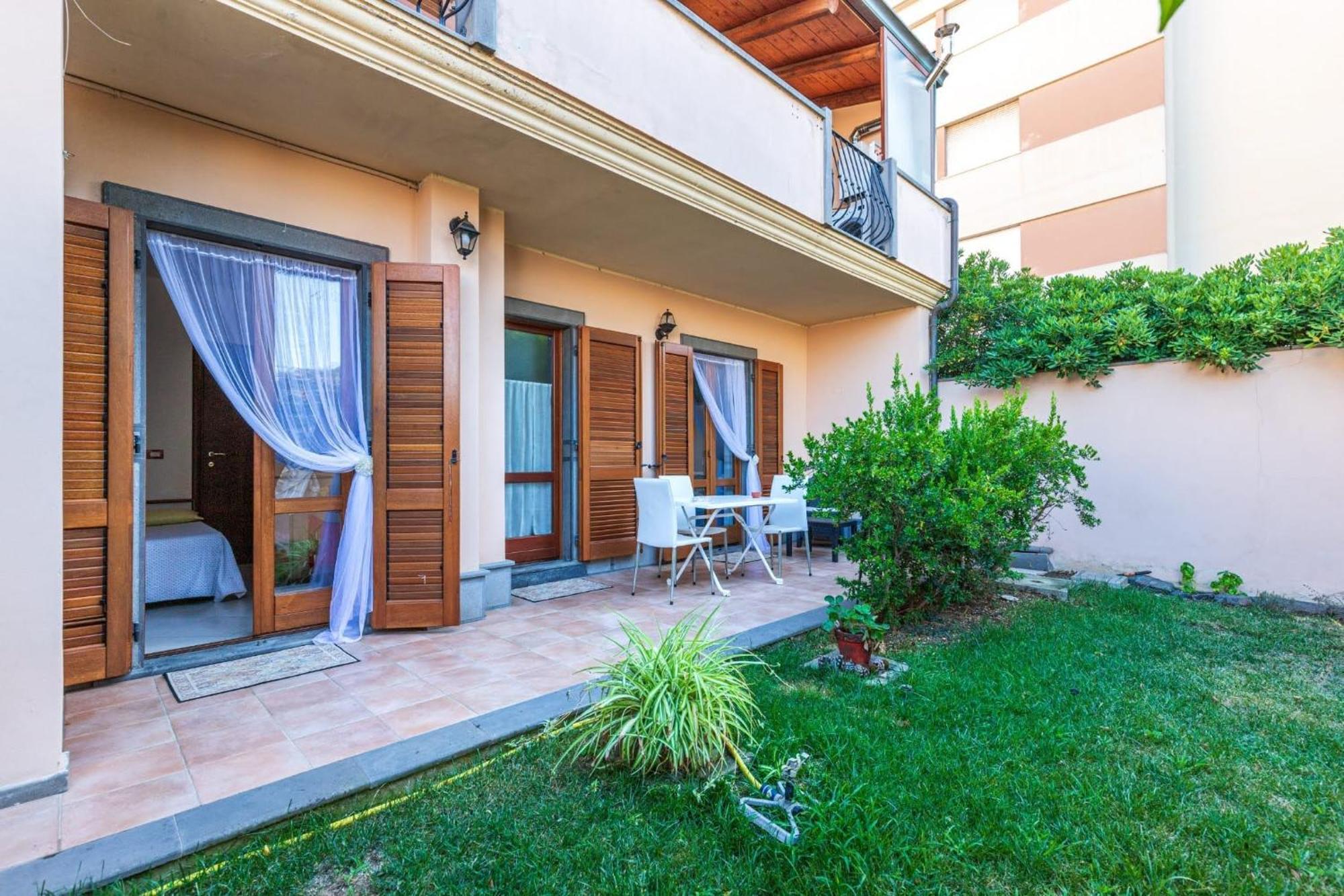 Casa Lilla 1 E 2 Apartment Oristano Ngoại thất bức ảnh