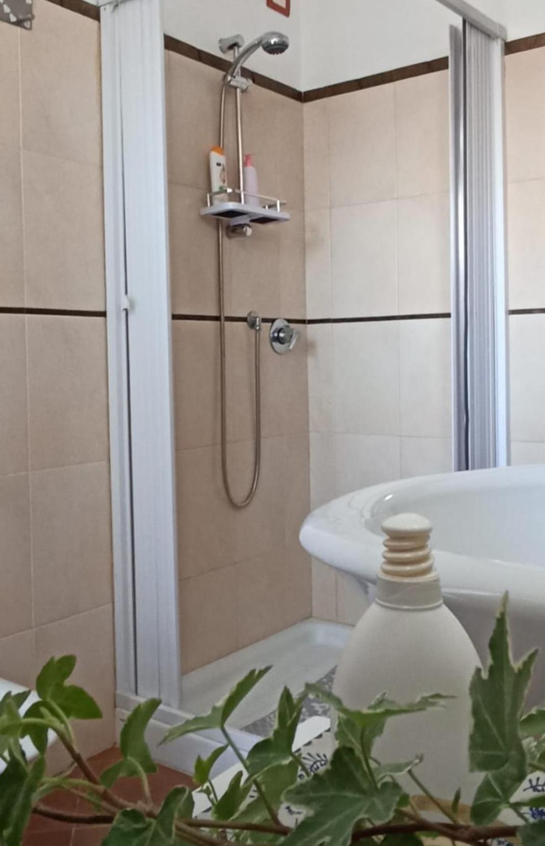 Casa Lilla 1 E 2 Apartment Oristano Phòng bức ảnh